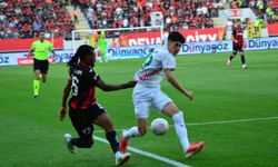 Trendyol Süper Lig'de Çorum FK ve Corendon Alanyaspor Beraberlikte Sıkıştı