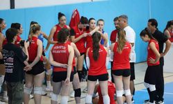 Turgutlu'da Voleybol Sezonu Heyecanla Başlıyor
