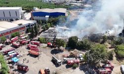 Tuzla'daki fabrika yangını kısmi olarak kontrol altına alındı