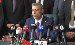 Yenilik Partisi'nden YENİ Parti'ye İsim Krizi İçin Son Tarih: 3 Ekim