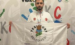 Yeşilyurtlu Kick-Boksçu Ömer Faruk Yılmaz, Dünya Üçüncüsü Oldu
