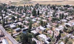 Yüksekova'nın Gözdesi: Simetrik Yapısıyla Doğanlı Köyü