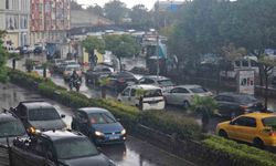 Zonguldak'ta Sağanak Yağış, Vatandaşları Zor Durumda Bıraktı