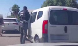 Adana'da Torbacılara Operasyon: 9 Kilo Skunk Madde Ele Geçirildi
