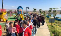 Adıyaman'da 160 Kişi Doğayla Buluştu: Sağlıklı Yaşam Yürüyüşü Düzenlendi
