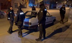 Aksaray'da polis uygulaması: Araçlar ve şahıslar arandı