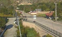 Amasya'da minibüsün dereye uçtuğu kaza görüntülendi