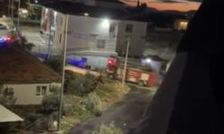 Antalya'nın Muratpaşa ilçesinde evin çatısında yangın çıktı
