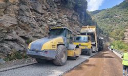 Aydın'da 17 İlçede Yol Çalışmaları Hız Kesmeden Devam Ediyor