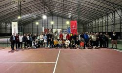 Aydın'da Cumhuriyet Bayramı tenis müsabakaları coşkuyla yapıldı