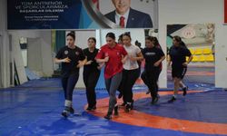 Balkan şampiyonu Sema Yüksel, babasına rağmen güreşte zafer kazandı