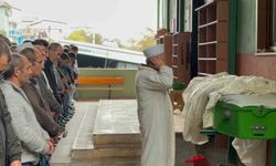 Bartın'da trafik kazasında hayatını kaybeden genç kız uğurlandı