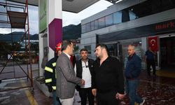Başkan Çavuşoğlu, Pamukkale'deki yangının ardından işletme sahiplerini ziyaret etti