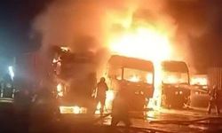 Beylikdüzü'nde Tır Garajına Kundaklama: 4 Araç Alev Alev Yandı