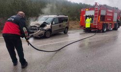 Bolu'da hafif ticari araç ile tır çarpıştı, 1 kişi yaralandı