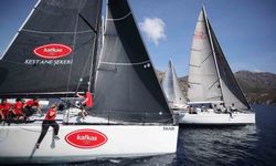 Bursalı yelkenciler Knidos Cup'ta üçüncülük elde etti