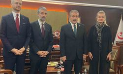Destici: 'Türkiye, Pandemi ve Ukrayna-Rusya Savaşında Başarılı Bir Yönetim Gösterdi'