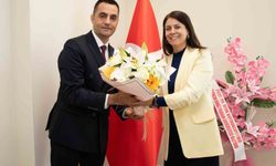 EBYÜ Yabancı Diller Yüksekokulunda müdürlük devir teslimi yapıldı