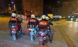 Edremit'te polis denetimlerinde 39 aranan kişi yakalandı