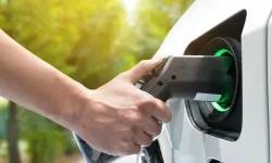 Elektrikli Otomobillerde Casusluk Alarmı! Türkiye Dahil Birçok Ülkede Yasak Başladı: Aracınız Sizi İzliyor Olabilir mi?