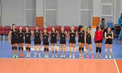 Erciyes Voleybol Kulübü'nden Küçük Kızlar Kategorisinde Kritik Zafer
