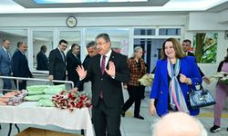 Eskişehir Valisi Yılmaz ve Eşi, Dünya Yaşlılar Günü'nde Huzurevi Sakinleriyle Buluştu