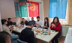 Eskişehir'de Türk Dünyası öğrencileri kahvaltıda bir araya geldi