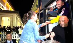 Fenerbahçe, Rize'ye Ulaştı: Taraftar Karşıladı