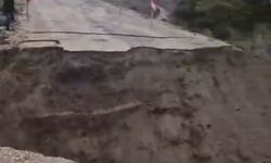 Gönen'de yoğun yağışlar yol çökmesine neden oldu, ulaşım kesildi