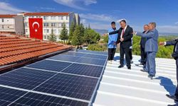 Gördes'te Güneş Enerjisi ile Okul Enerji Üretmeye Başladı