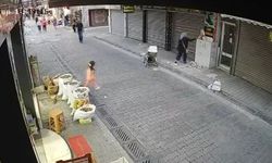 Gümüş Takılarla Dolu Poşeti Alan Kadın Kameralara Takıldı