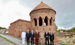 İçişleri Bakan Yardımcısı Kübra Güran Yiğitbaşı Ahlat'taki Tarihi Eserleri İnceledi