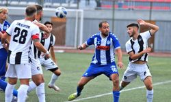 İzmirspor, Çeşme Belediyespor'u 5-1 mağlup ederek başladı