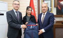 Karabüklü öğrenci Buğlem Batur, resim yarışmasında Türkiye birincisi