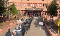 Karabük'te 17 Milyon Liralık Dolandırıcılık Operasyonu: 26 Kişi Tutuklandı