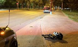 Kayseri'de Motosiklet Kazası: Trafik Levhasına Çarpan Sürücü 50 Metre Sürüklendi