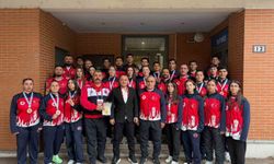 Kayserili sporcular Avrupa Muaythai Şampiyonası'ndan madalyayla döndü