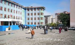 Muş'ta KPSS Ön Lisans Sınavı Heyecanı Başladı