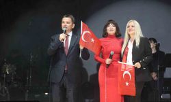 Osmangazi'de Göksel ile Cumhuriyet Bayramı coşkusu yaşandı