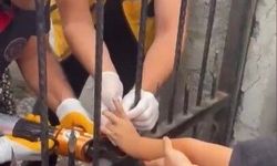 Osmaniye'de Demir Korkuluğa Sapan Çocuğu İtfaiye Kurtardı
