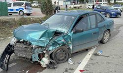 Samsun'da Üç Araçla Zincirleme Kaza: 2 Yaralı
