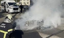 Siirt'te hafif ticari araç ile motosiklet çarpıştı