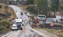 Şırnak'ta yolcu otobüsü ile tır çarpıştı: 15 yaralı