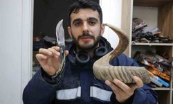 Sivas'ta Bıçak Ustası Emre Göçeri, 25 Santimlik Bıçak Üretti