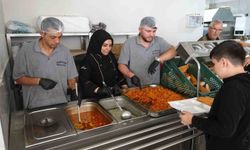 Sorgun'da Aşevinden Öğrencilere ve Yaşlılara Ücretsiz Yemek Desteği