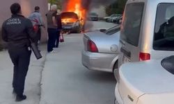 Tokat'ta hastane otoparkında park halindeki otomobil yandı