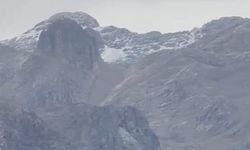 Tunceli'nin Yüksek Kesimlerine Mevsimin İlk Karı Yağdı