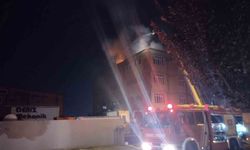 Tuzla'daki ayakkabı fabrikasında gece yangın çıktı