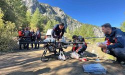 Yazılı Kanyon'da mahsur kalan İHH gönüllülerine erzak dron ile gönderiliyor