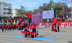 Yozgat'ta Cumhuriyet Bayramı coşkusu yediden yetmişe kutlandı